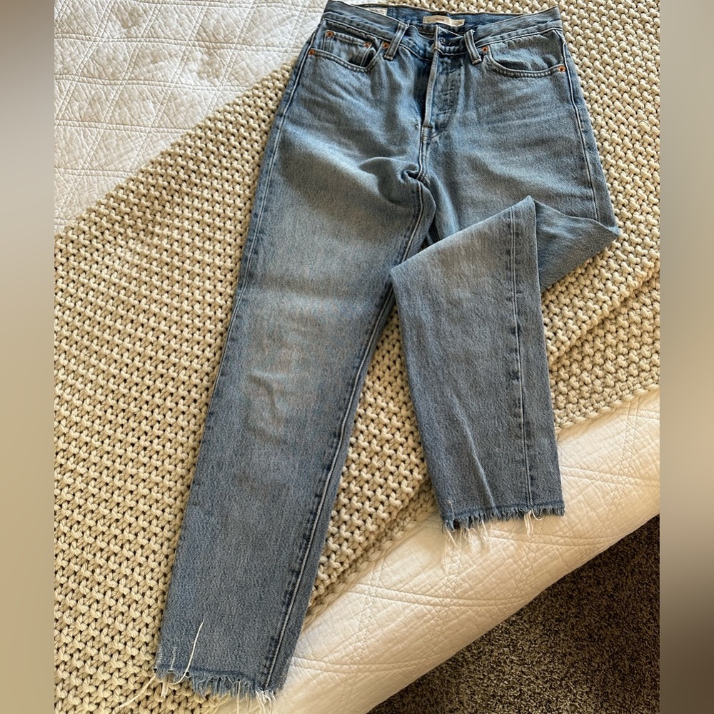 Levi’s Wedgie jeans
